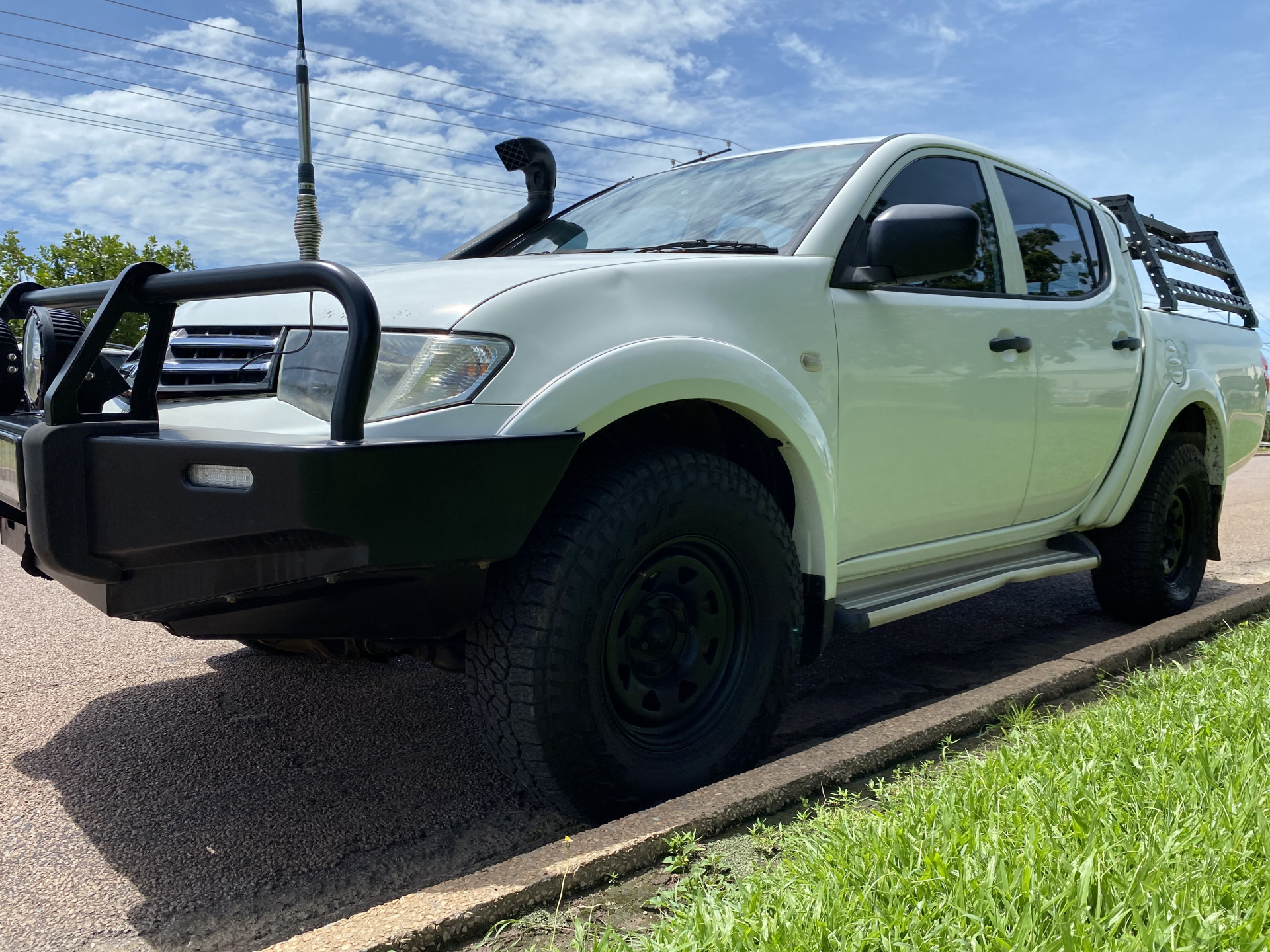 Mitsubishi triton