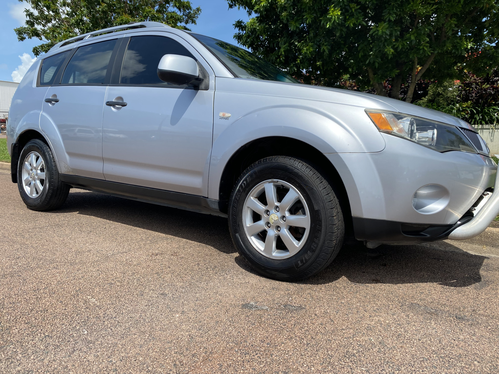 Mitsubishi outlander