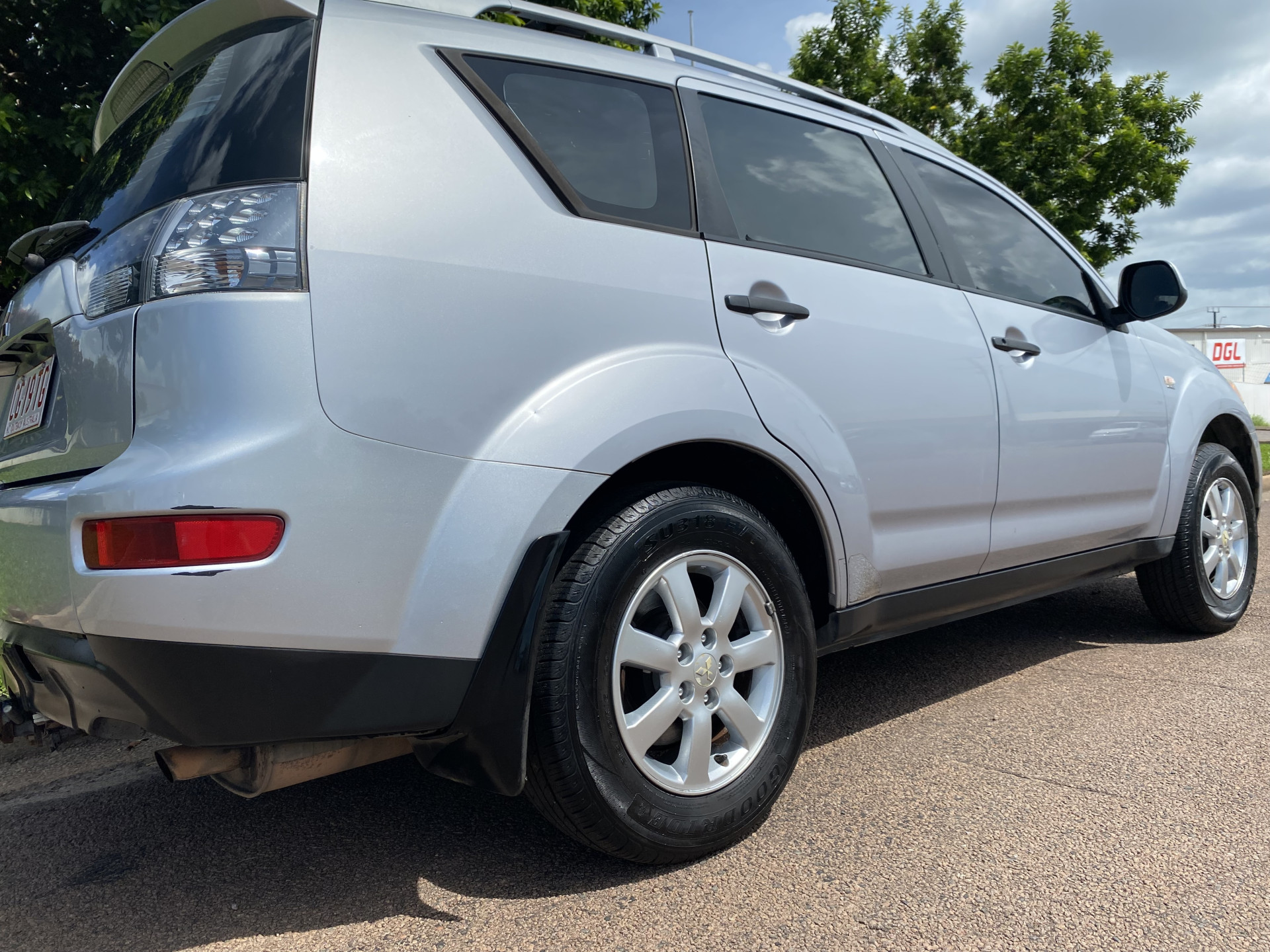 Mitsubishi outlander